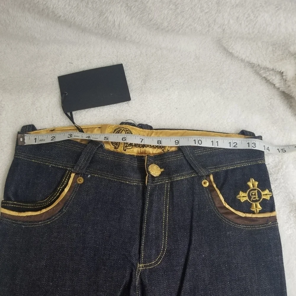 Passport Aristabrat Jeans